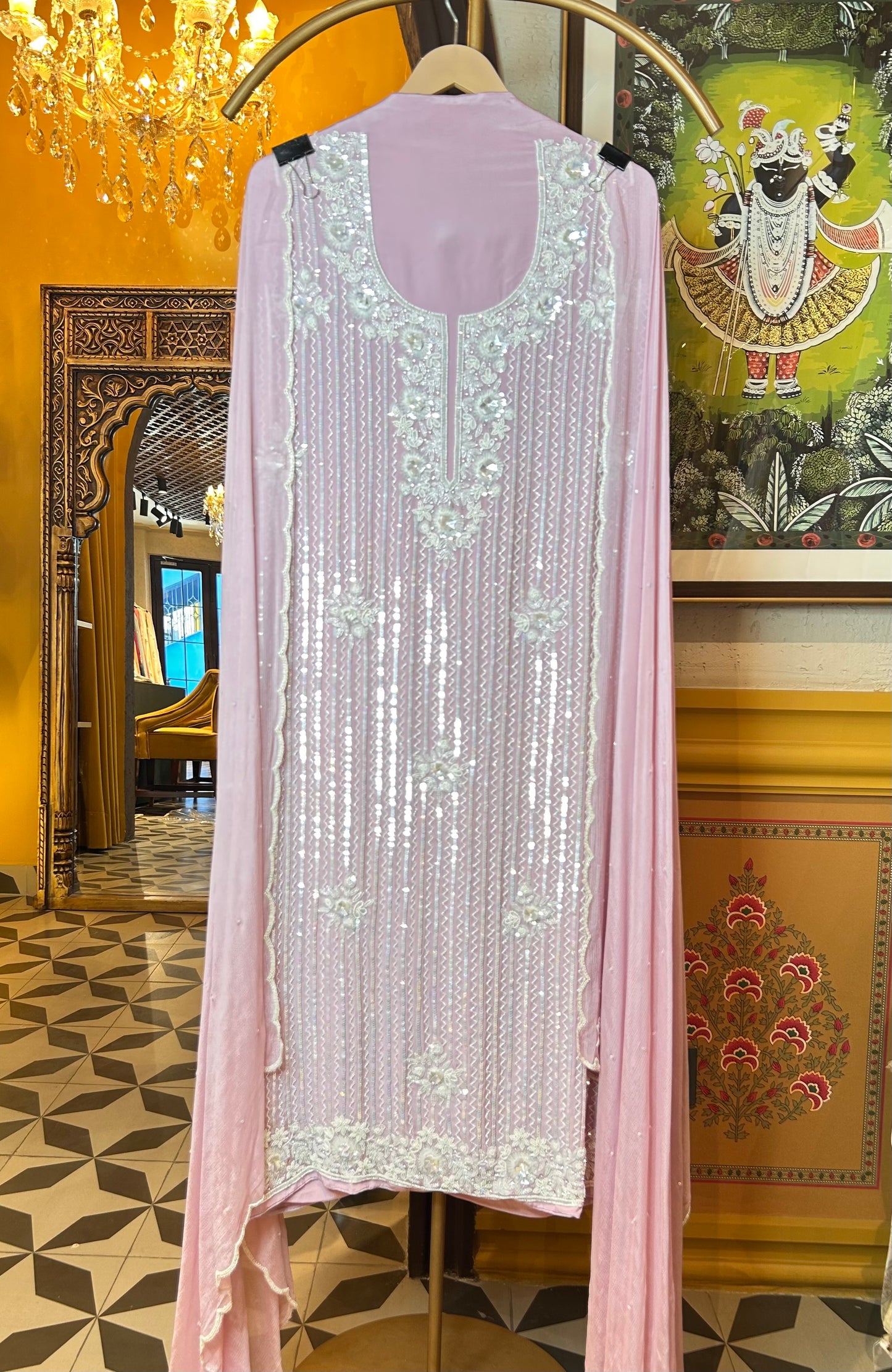 Neysa Crepe Suit