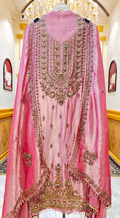 Vasundhara Élan Suit