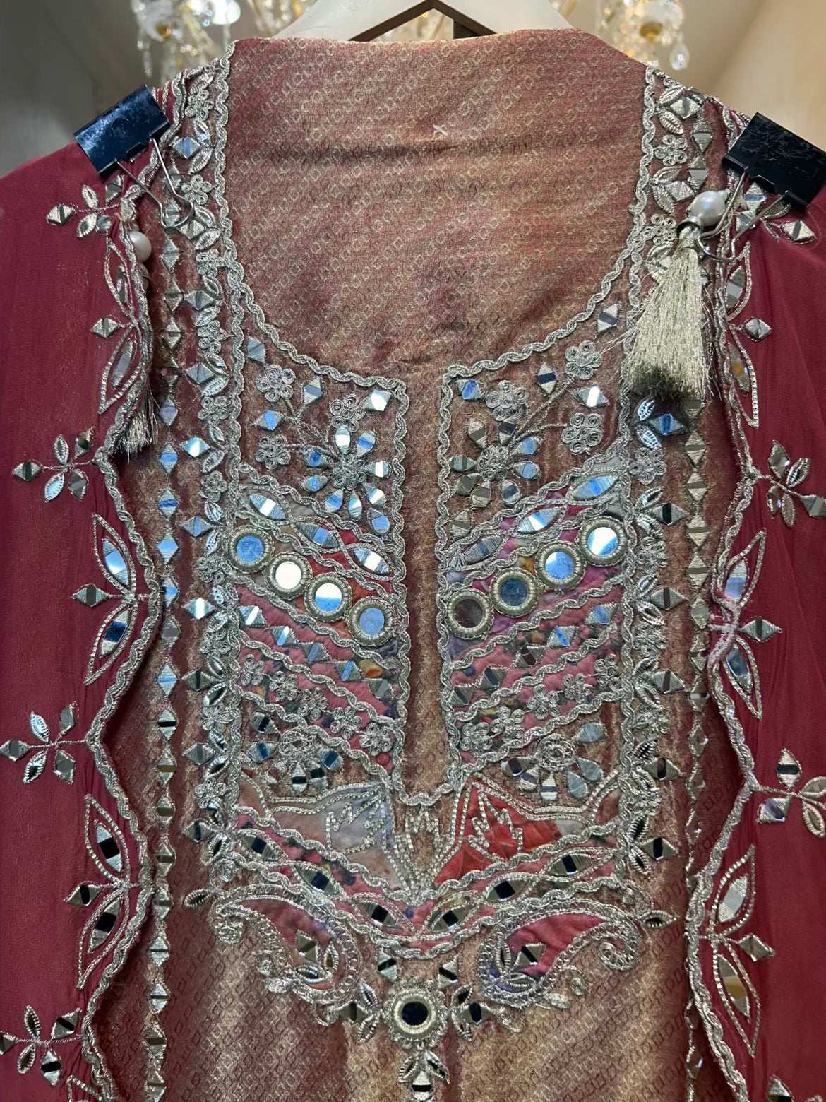 Zarfeen Dori Aaina Suit (Peach)
