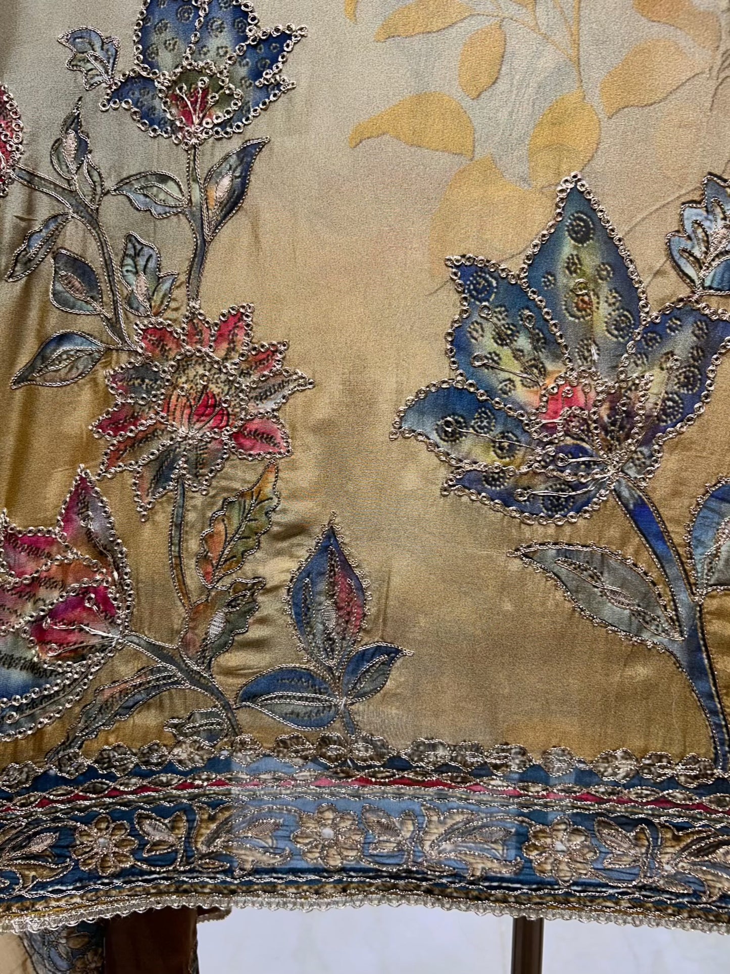 Zarisha Zari Crest Suit (Mustard)