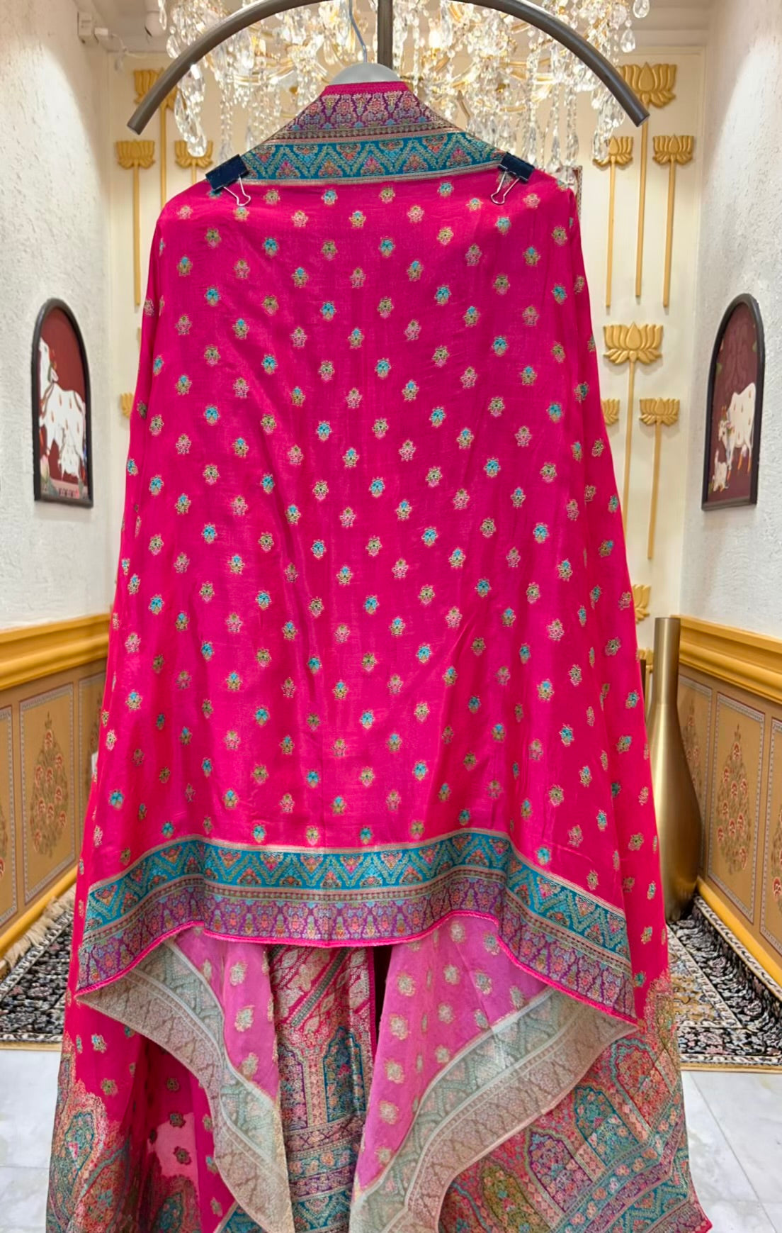 Mahroza Banarasi Loom Suit (Magenta)