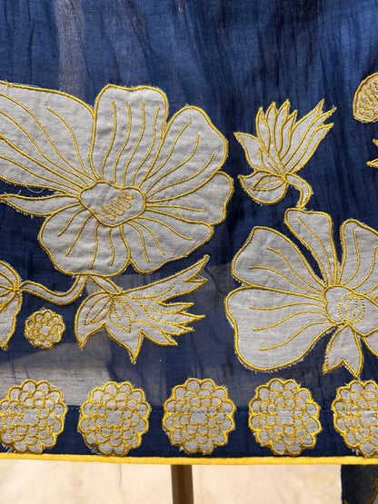 Aarini Appliqué Veil Suit (Navy Blue)