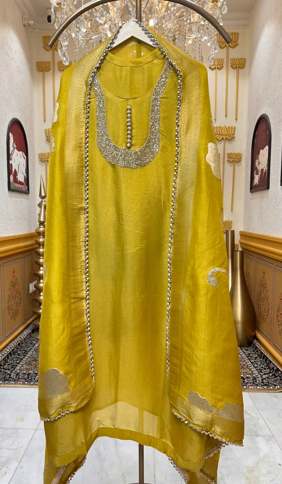 Meharin Cutdana Élan Suit ( yellow)