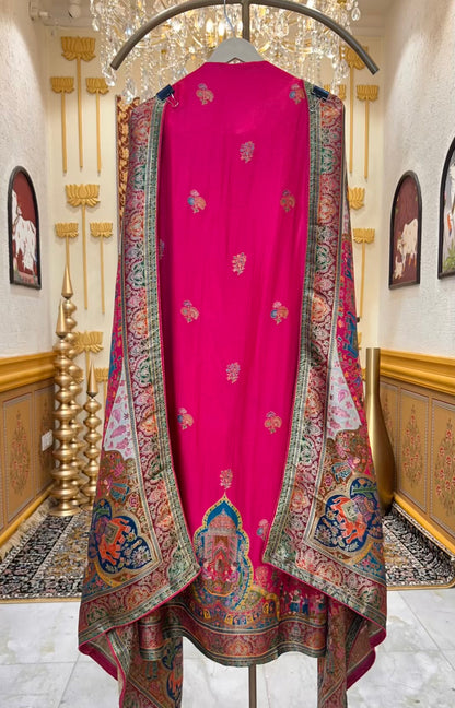 Mehvara LoomKaar Suit (Magenta)