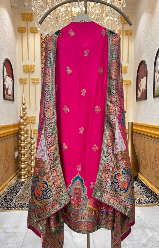 Mehvara LoomKaar Suit (Magenta)