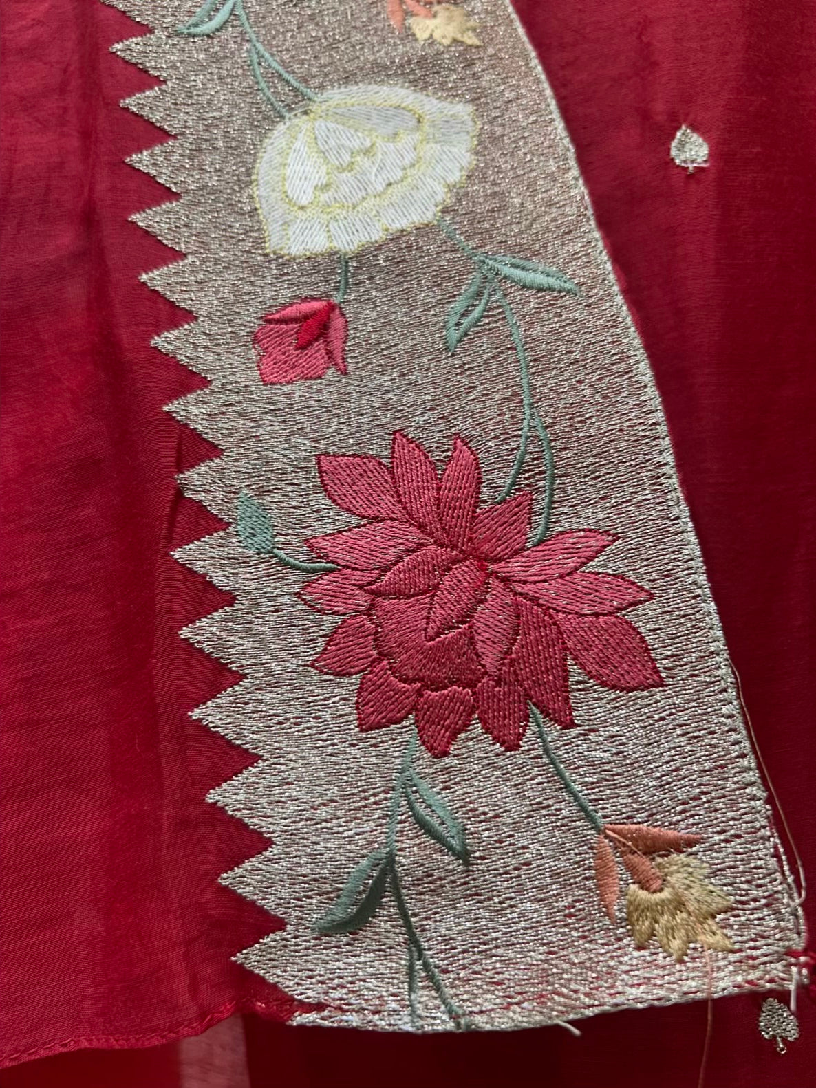 Aarini Zari Chanderi Suit (Maroon)