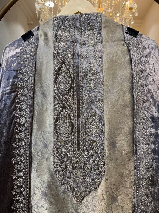 Ruhmeena Velvet Mosaic Suit (Ivory)