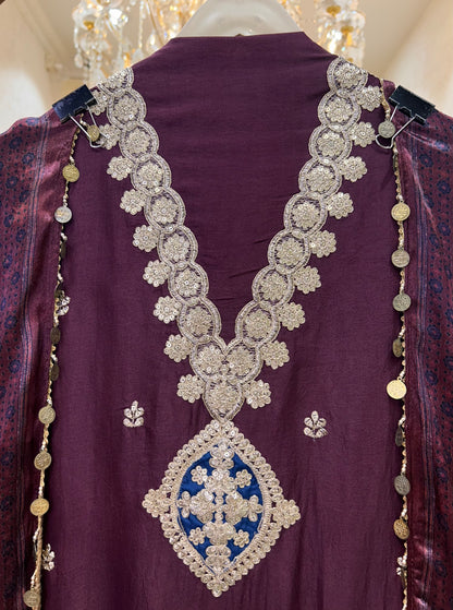 Aabira Zari Suit