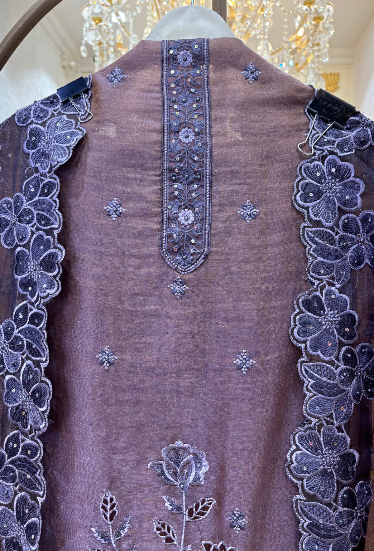 Ruhzeen Pakistani Suit