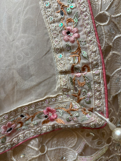 Taraash – The Mirror Muse Suit