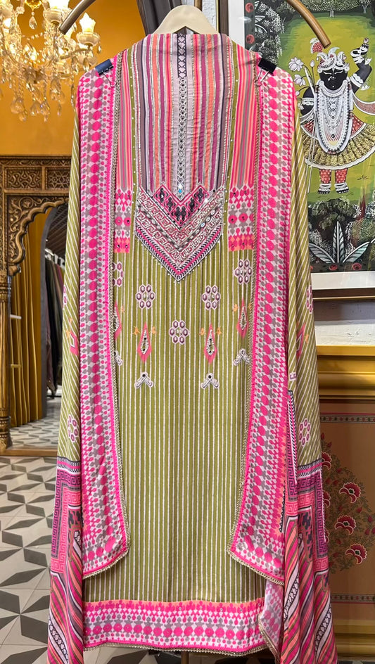 Mehrunissa Crepe Suit