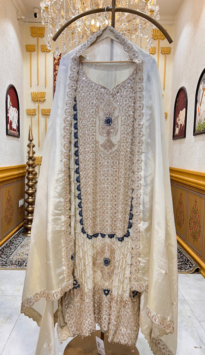 Vihana Cutdana Silk Suit