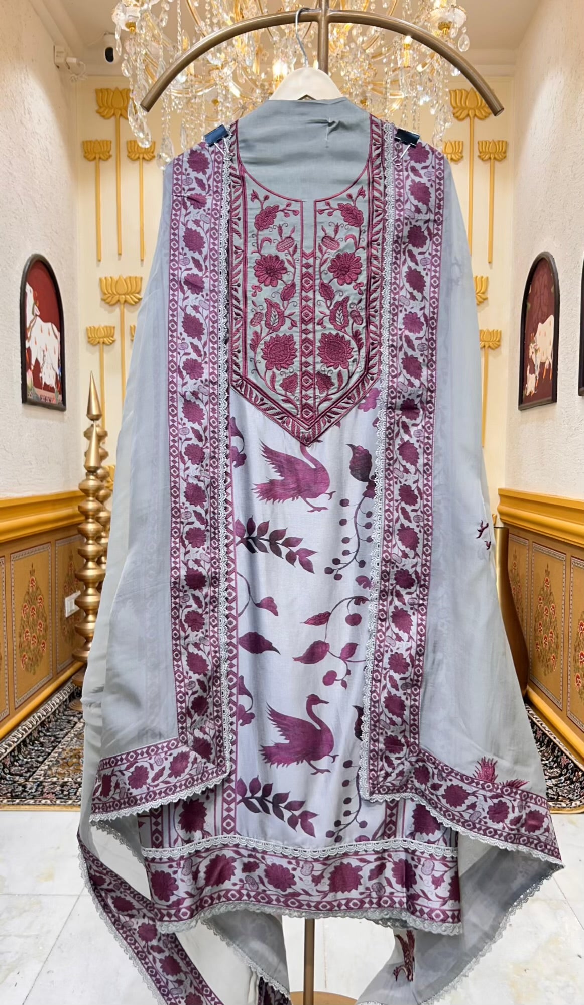 Aavira Thread Naqsh Silk Suit (Pista Green Wine)