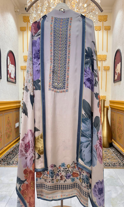 Satiné Floria Suit
