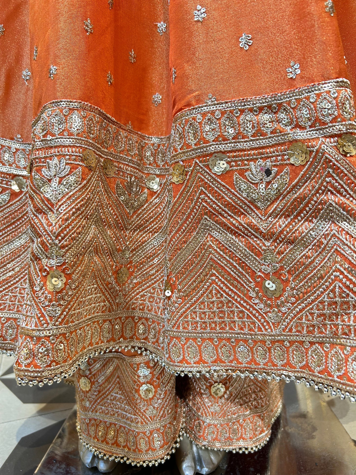 Noor-e-Raaya Anarkali