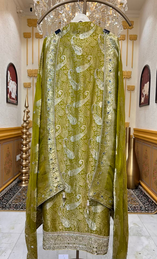 Zayraani Moti Aaina Suit (Green)