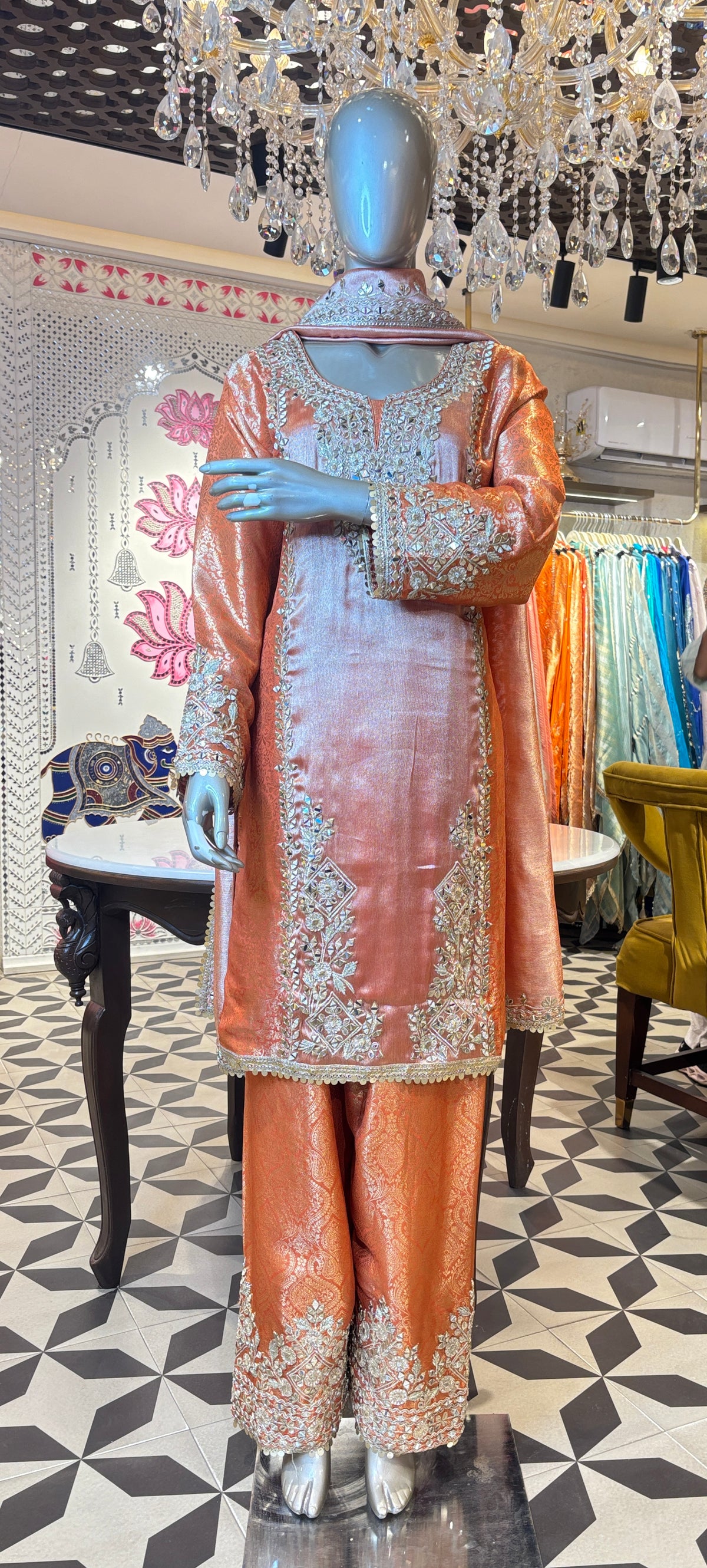 Rangsaaz Farshi Suit