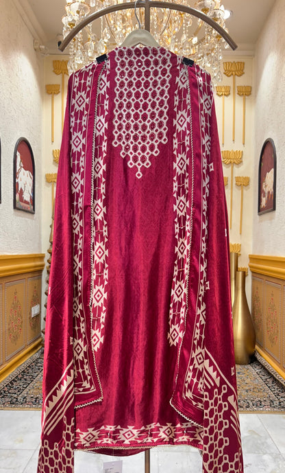 Abeer Gajji Suit