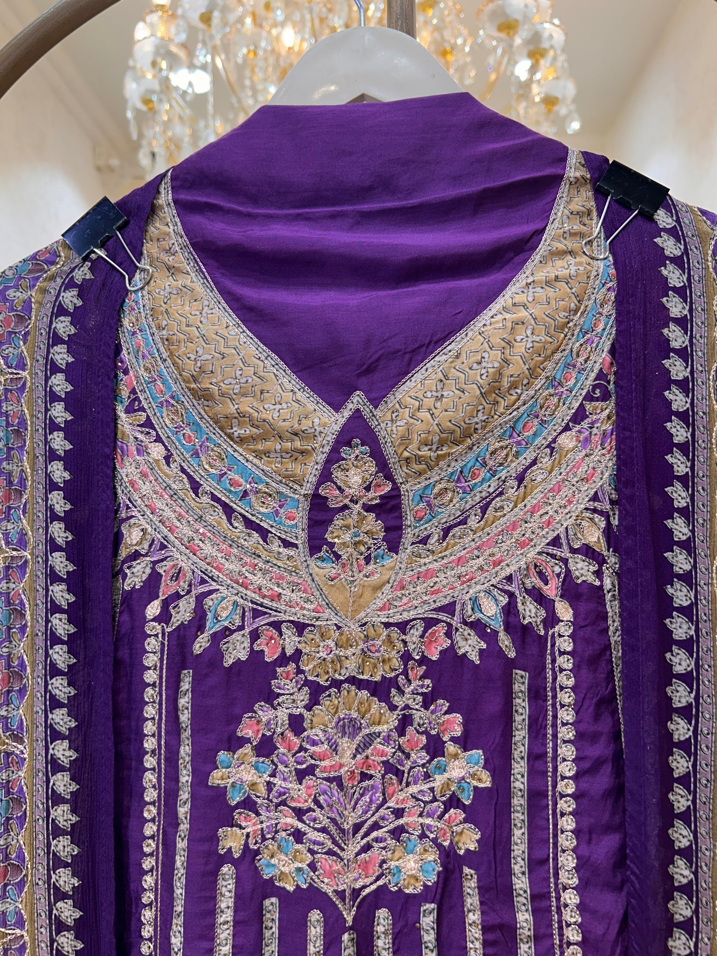 Rayanshi Stone Silk Suit