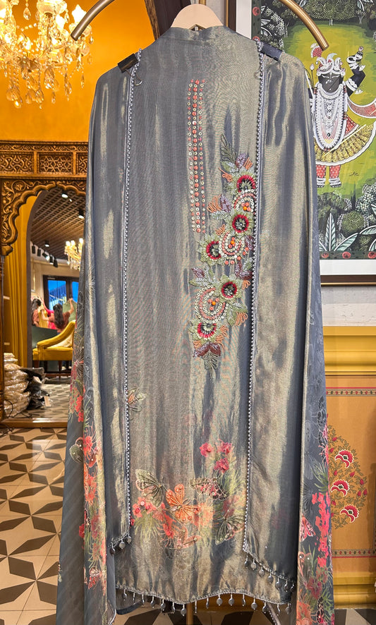 Saaz-e-Noor (Grey)