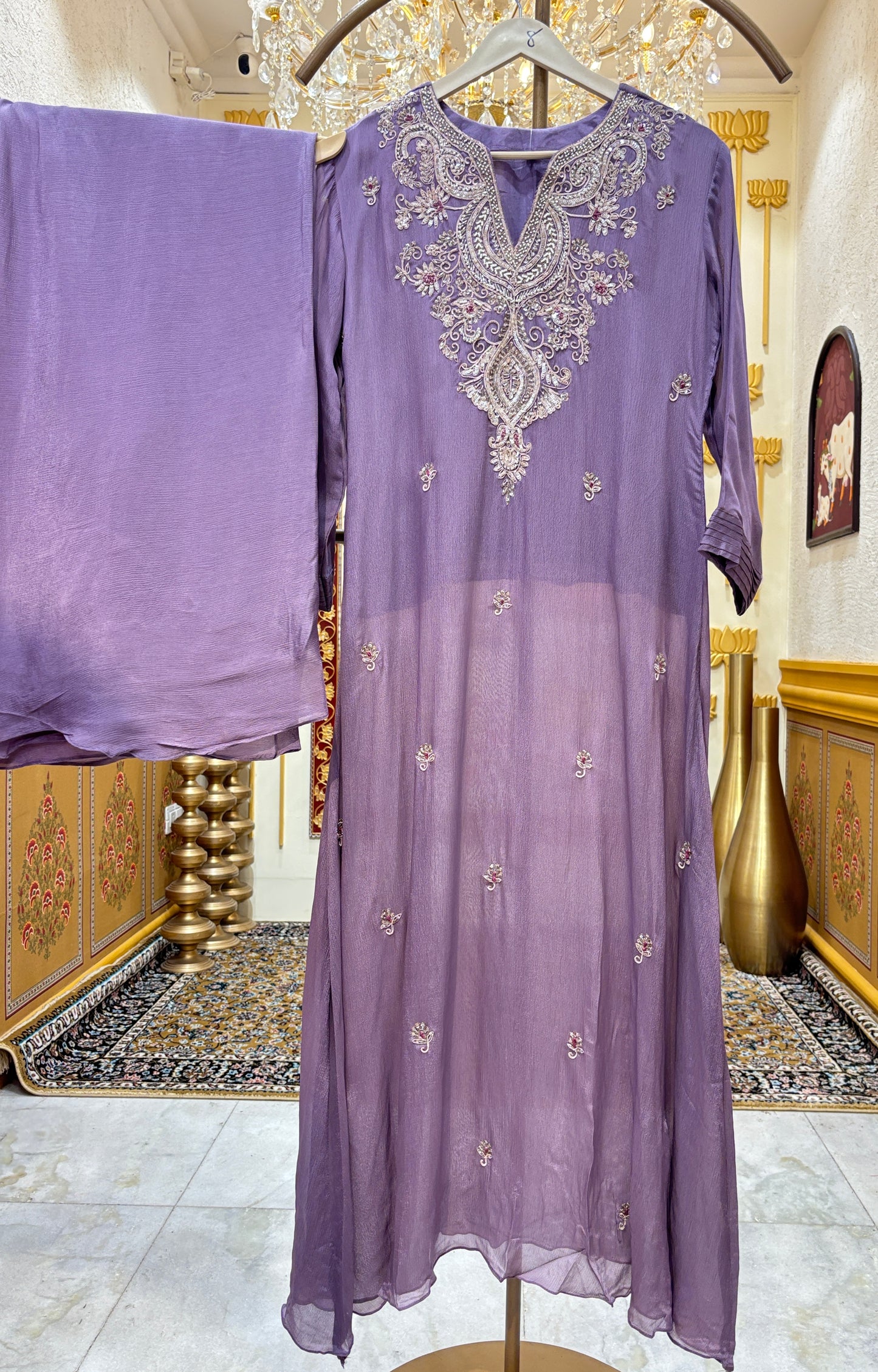 Velmira Chinon Flow Set