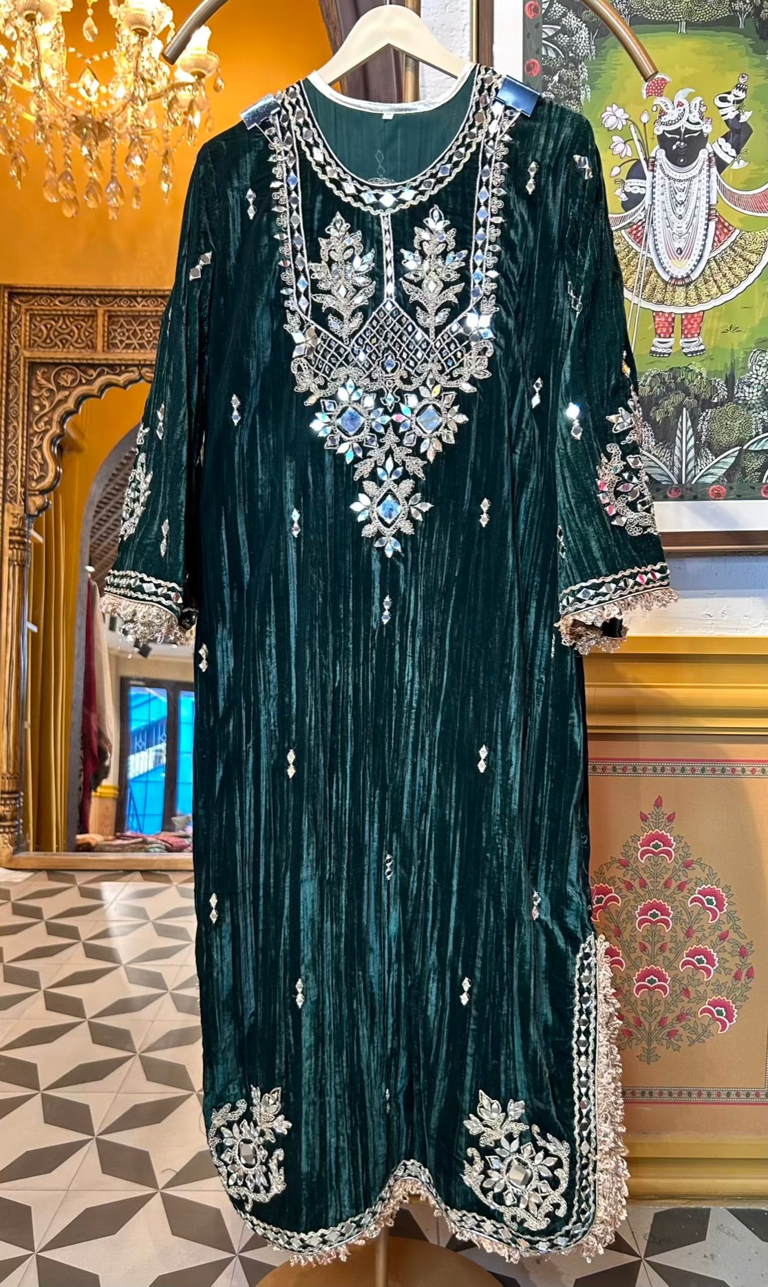 Shahnoor Velvet Slit Dress (Green)