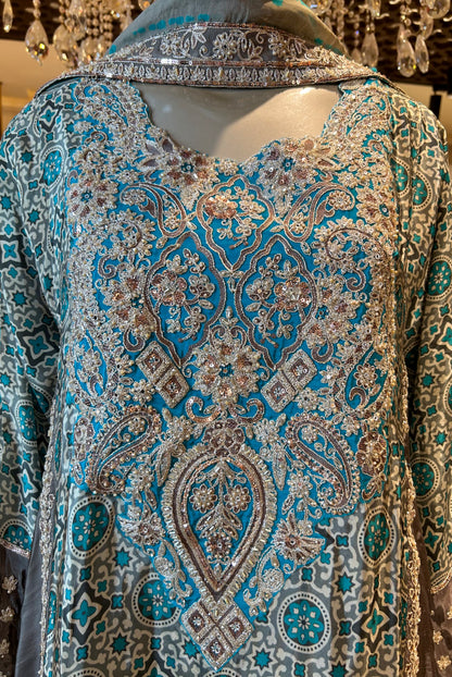 Adaa-e-Shahi Pakistani Choga