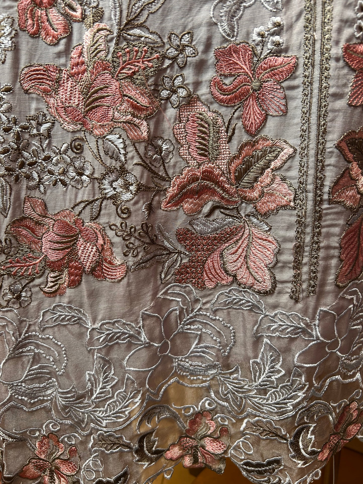 Sahira Thread Set (Peach)