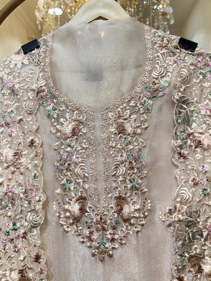 Husna Threadcrafted Suit (Ivory)