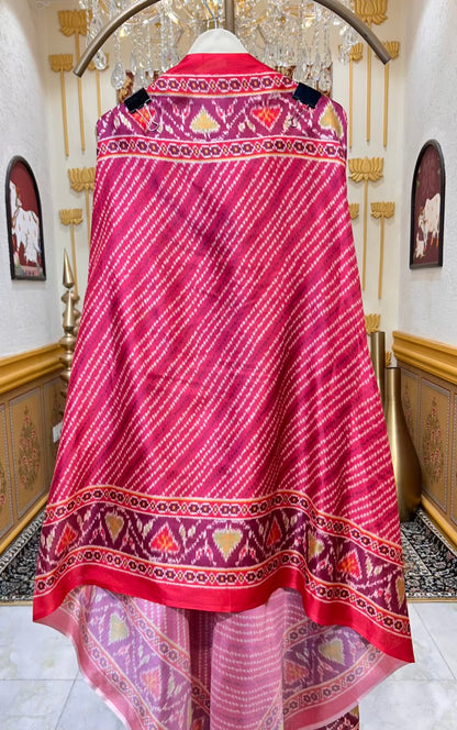 Saavira Patola Heritage Suit (Magenta)