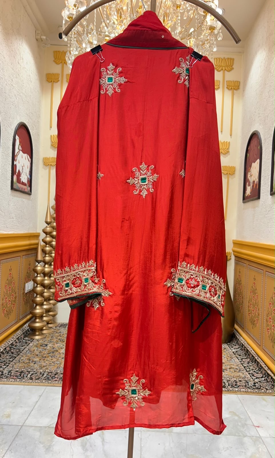 Raagini Royale Suit