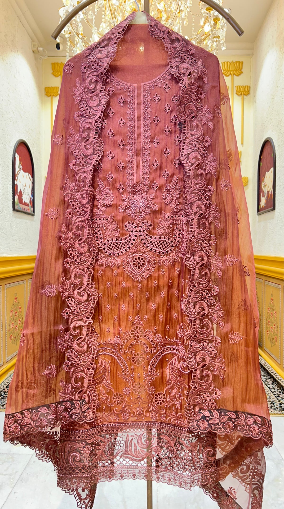 Mehvira Pakistani Suit