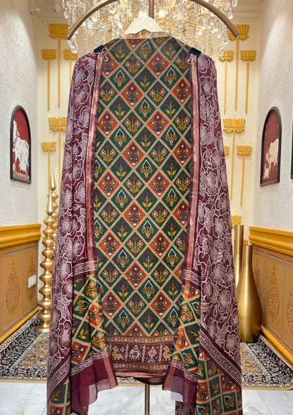 Vasundhara Patola Loom Suit (Brown)