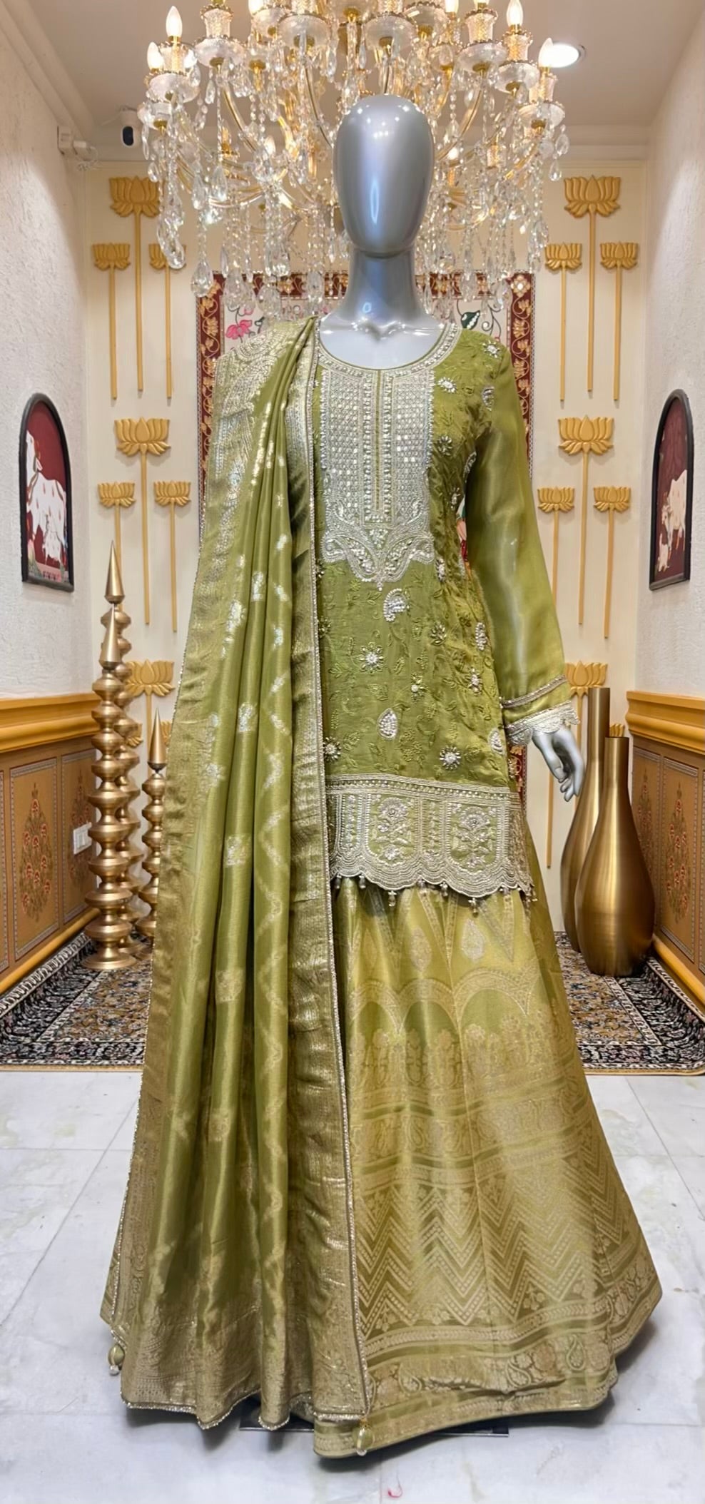 Rivaya Shimmer Banarasi Set