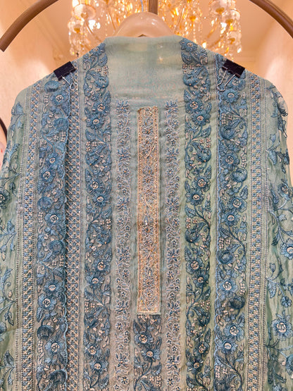 Resham Étoile Suit