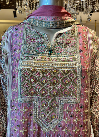 Zivanya Pakistani Suit