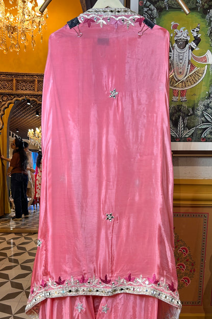 Aaina-e-Noor (Pink)