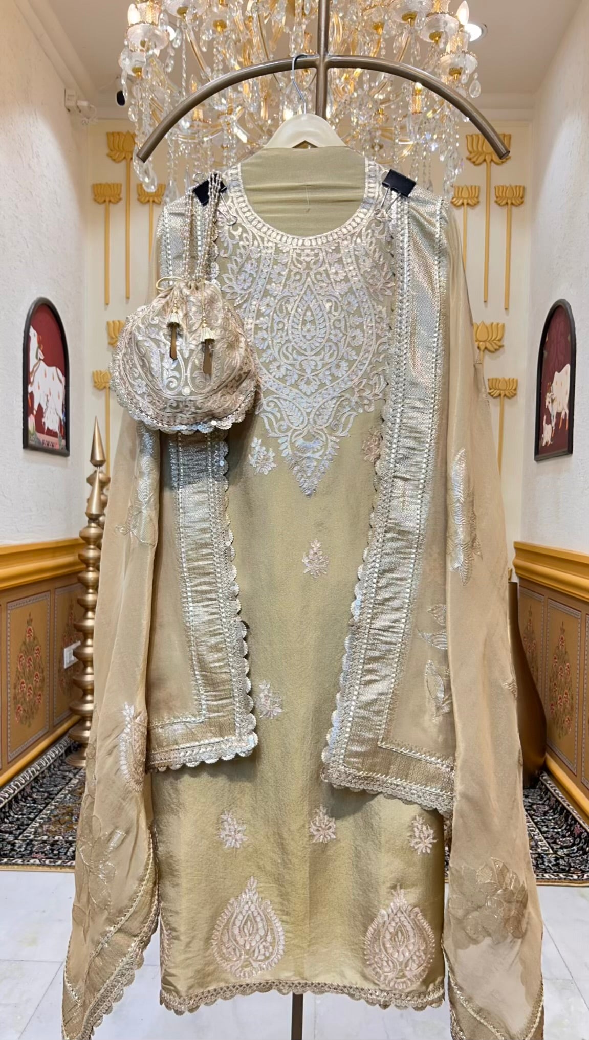 Arezza Veilcraft Suit (Beige)