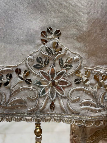 Arezya Aaina Élan Suit (Ivory)