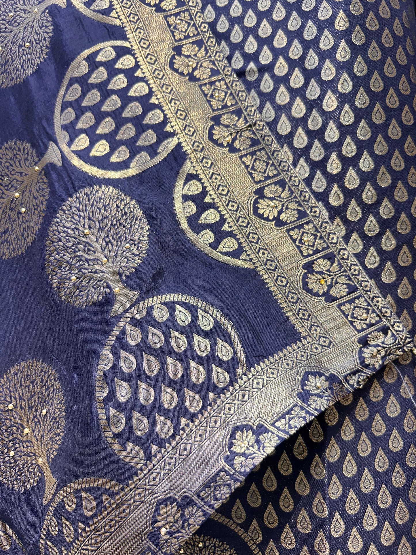 Riwaayat Banaras Suit