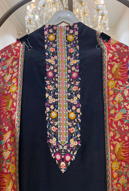 Rangvaani Banarasi Suit