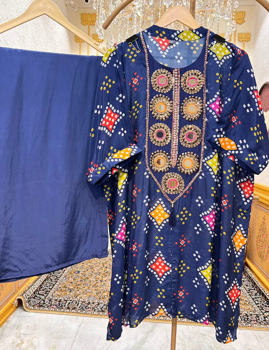 Syvra Mirror Neckline Co-ord