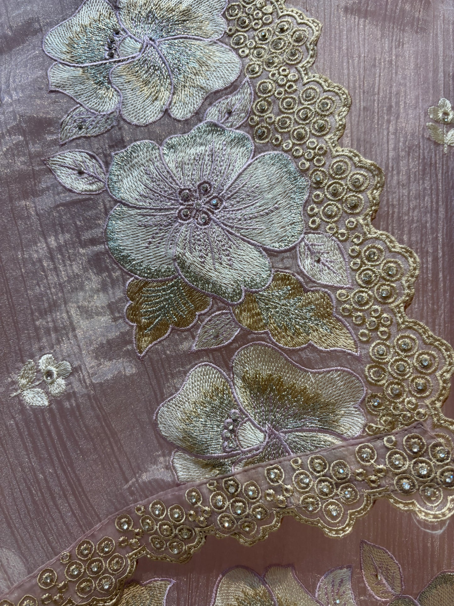 Mahira Stonecraft Suit