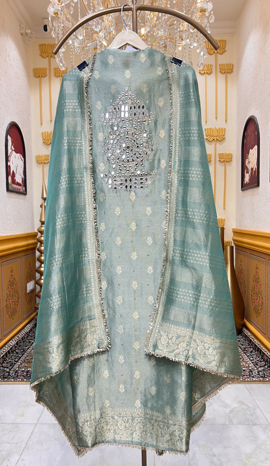 Aavira Aaina Veil Suit (Green)