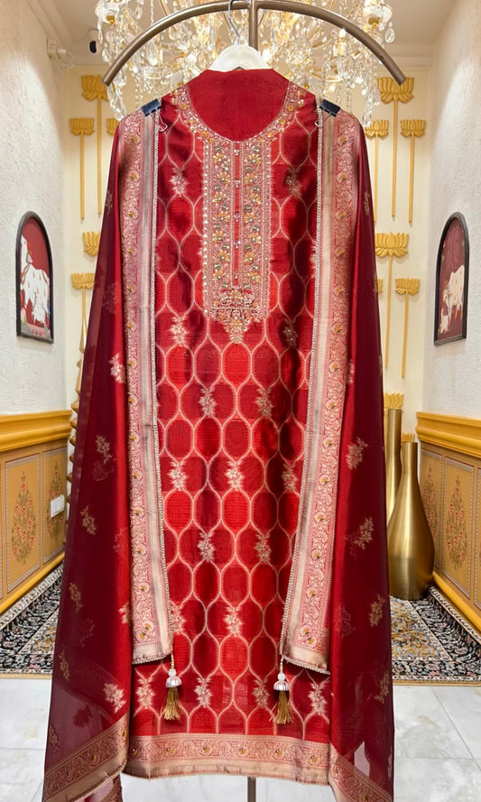 Aarisha Banarasi Élan Suit (Rust)