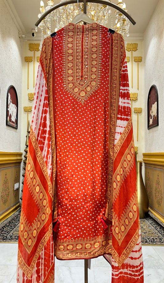 Avyara Crepe Suit