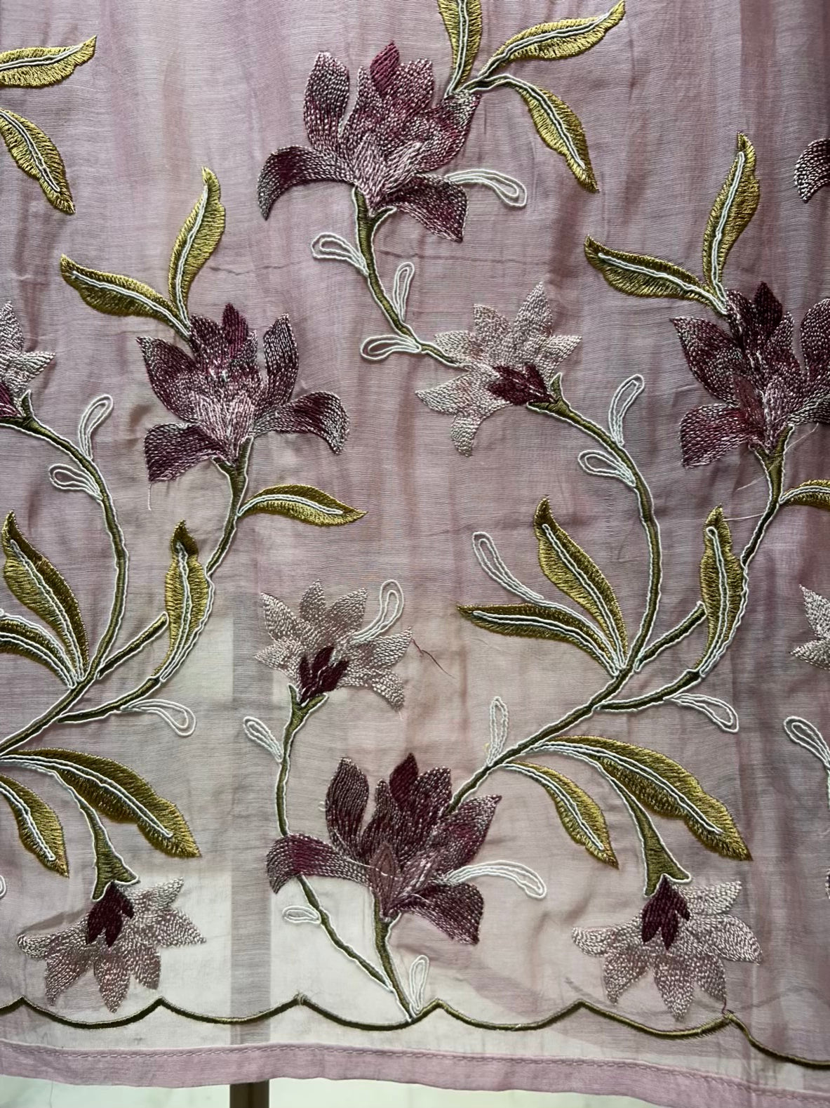 Sahira Dori Naqsh Suit (Pink Ivory)