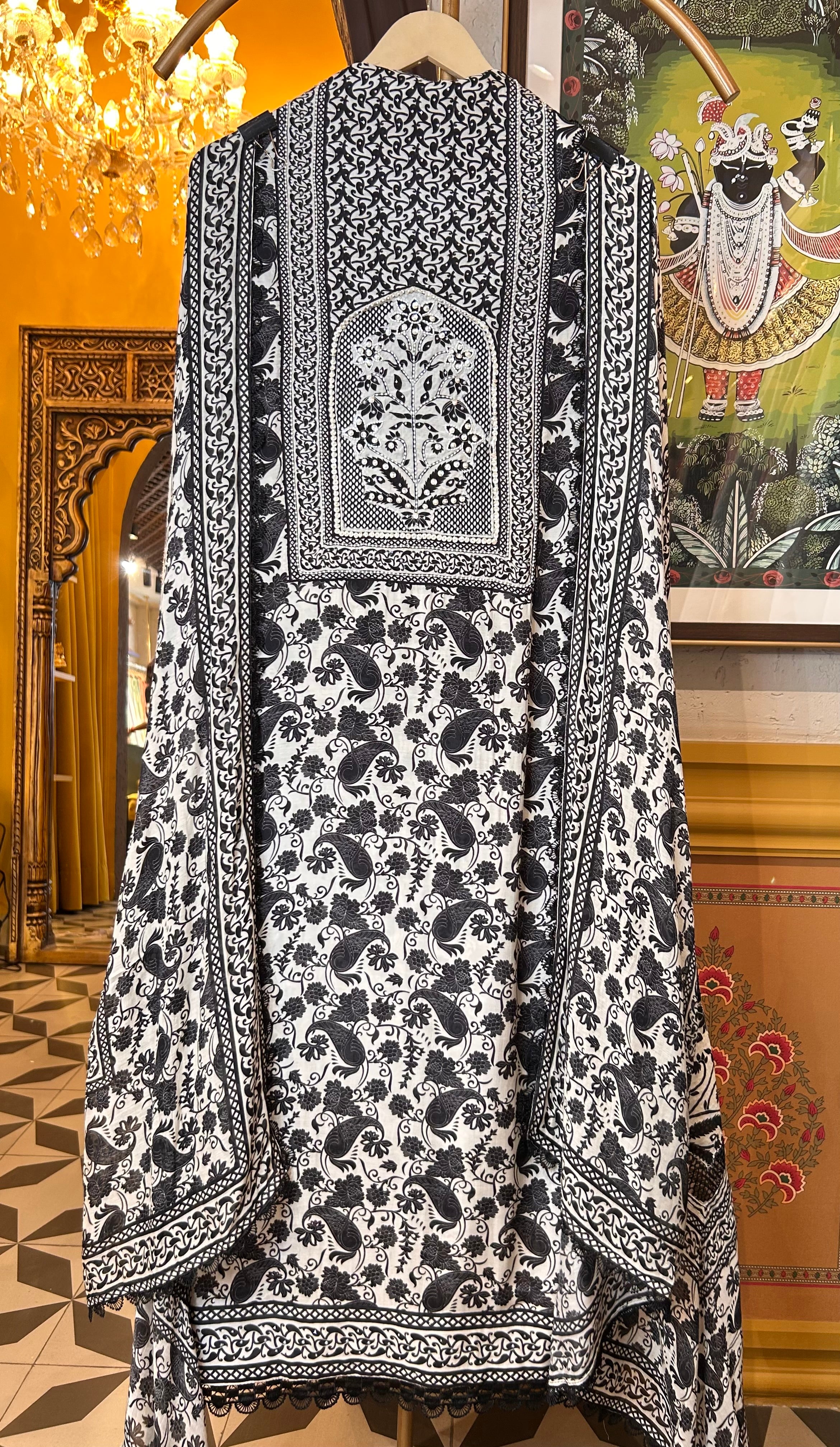 Amaira Muslin Handwork Suit (Black)