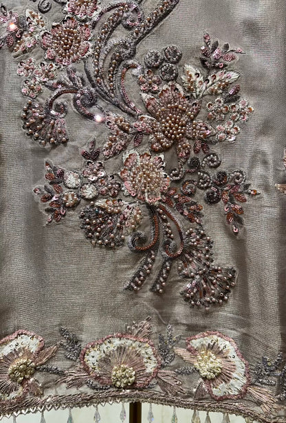 Ishira Gota Élan Suit