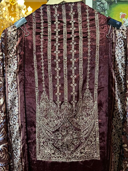 Noorani Velvet Suit (Maroon)